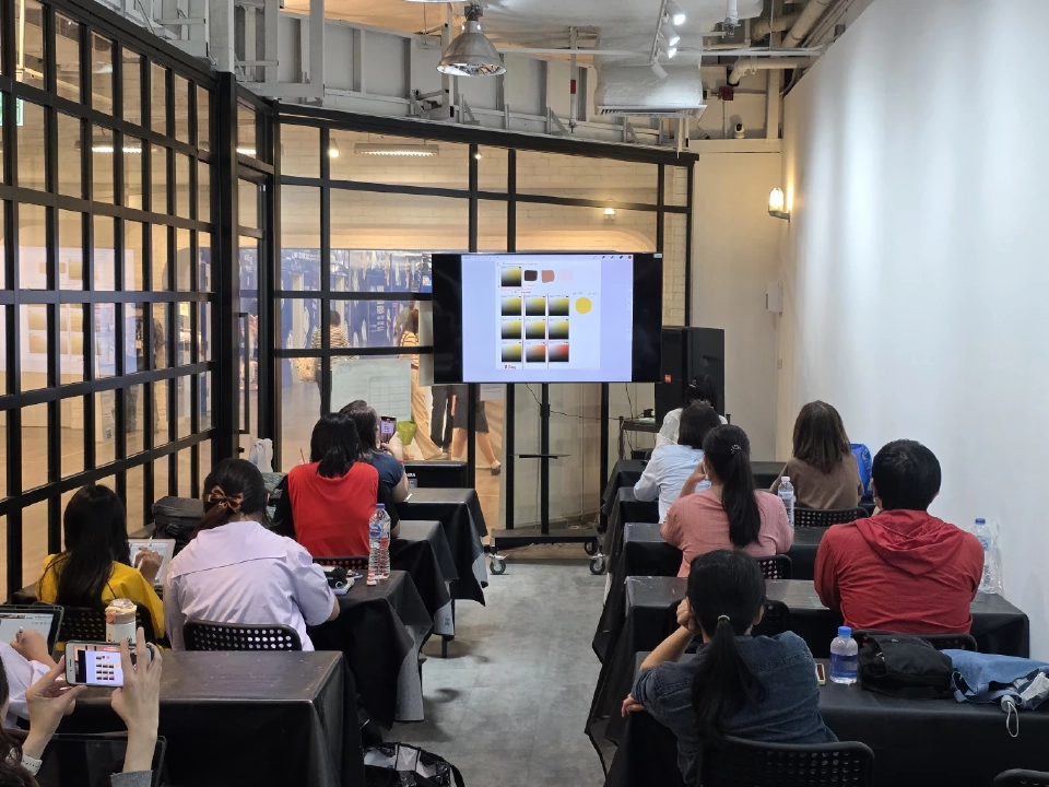 ให้การวาดรูปด้วย iPad ช่วยฮีลใจจากวันทำงานหนัก ที่ Art Learning Centre