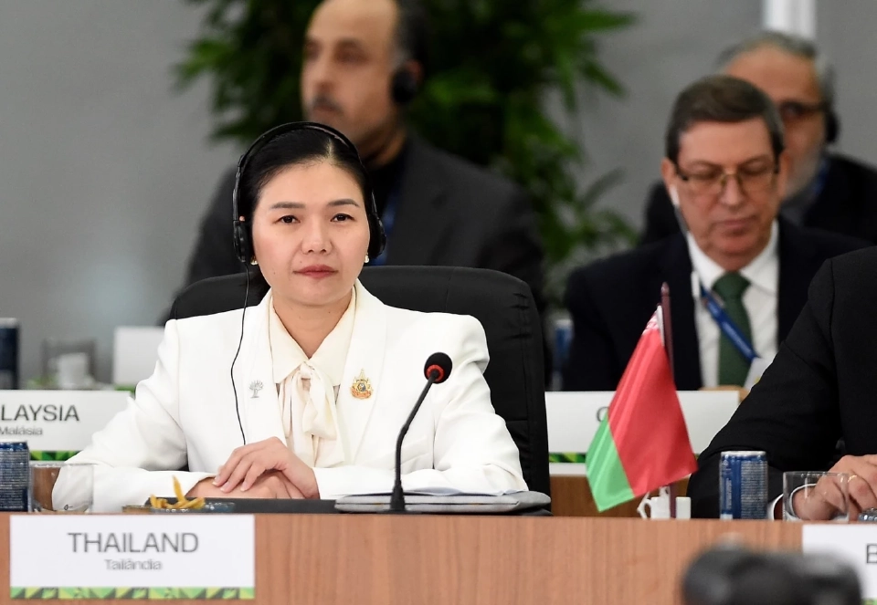 างสาวจิราพร สินธุไพร รัฐมนตรีประจำสำนักนายกรัฐมนตรี ในฐานะหัวหน้าคณะผู้แทนไทย ได้ร่วมประชุมกับผู้นำจากประเทศสมาชิก BRICS