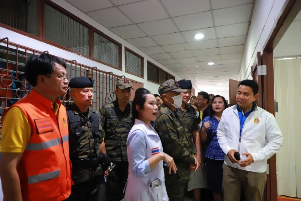 สุรินทร์ อพยพประชาชน 5,000 ราย ผู้ว่าฯ –รอง ผบ.ตร. ลงพื้นที่ดูแลผู้ประสบภัย