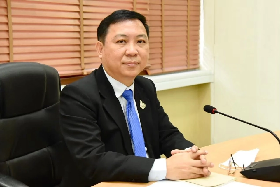 “อรรถกร” สั่งระดมขนเสบียง เวชภัณฑ์อาหารสัตว์ถึงมือเกษตรกร ในพื้นที่ปะทะ ชายแดนไทย-กัมพูชา