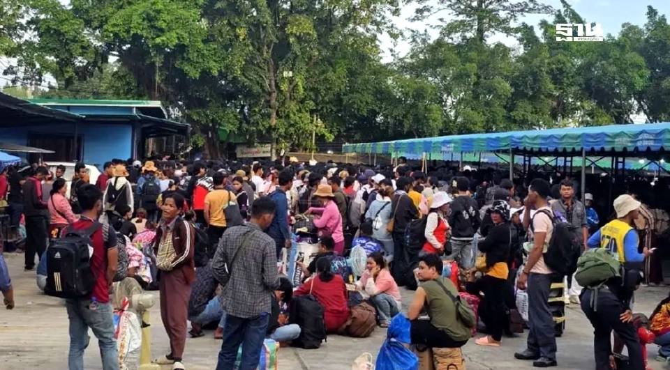 แรงงานกัมพูชาทะลักจุดผ่านแดน