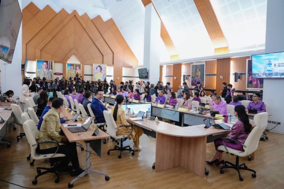 “แพทองธาร” ประเดิมวัฒนธรรม สั่งดัน 4 ซอฟต์พาวเวอร์ ประคองเศรษฐกิจ