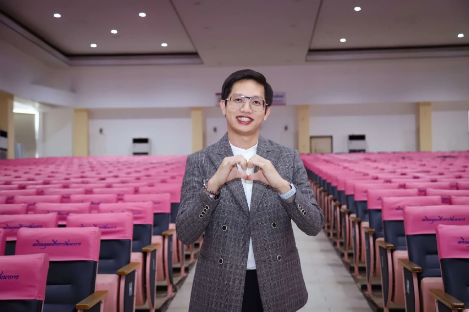 โค้งสุดท้าย! "BEM" พาน้องพิชิต TCAS ปีที่ 17 จัดโรดโชว์ ปลุกแรงบันดาลใจแบบจัดเต็มก่อนถึงวันจริง