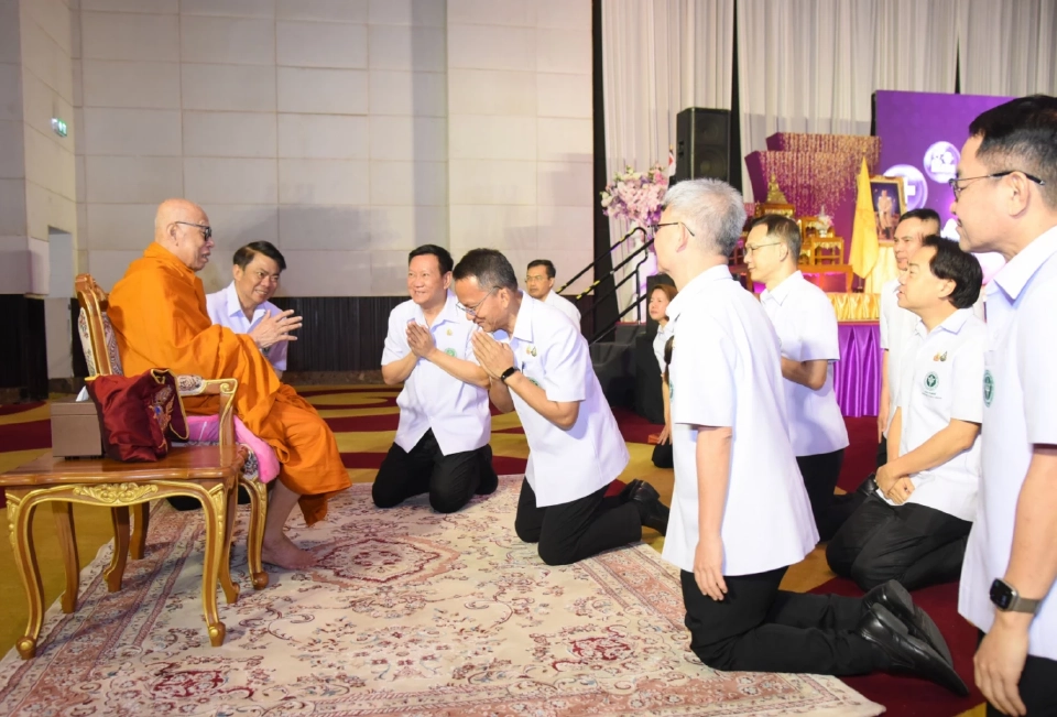 สธ. ตั้งเป้าปี 69 คนไทยอายุยืน 100 ปี จ่อขยาย 125 รพ.รักษาพระสงฆ์