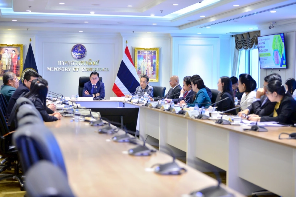 ส่งออกข้าวไทยวูบ 27% แข่งเดือด-บาทแข็ง เร่งหาตลาดใหม่ ดันเป้า 7.5 ล้านตัน