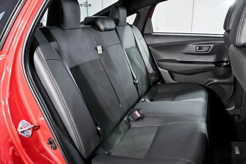 Toyota Yaris Ativ HEV GR-Sport ราคา 7.69 แสนบาท