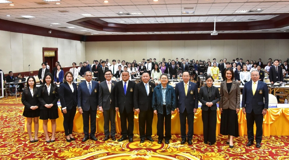 แข่งขันกล่าวสุนทรพจน์วันรพี 2568 ชิงโล่และทุน 500,000 บาท!