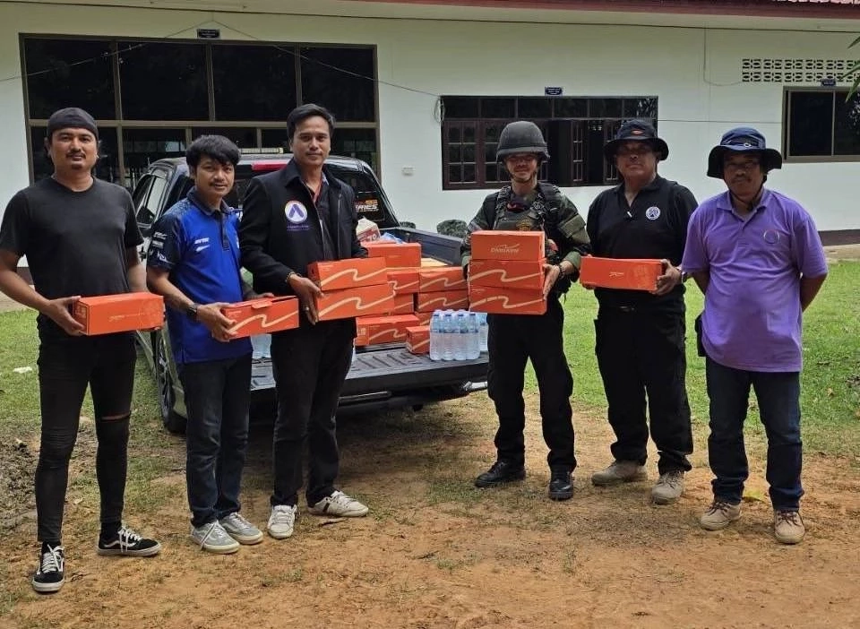 'มาดามหยก' ฟาดเดือดนักการเมือง-เกรียนคีย์บอร์ด ปม“ทหารมีไว้ทำไม”