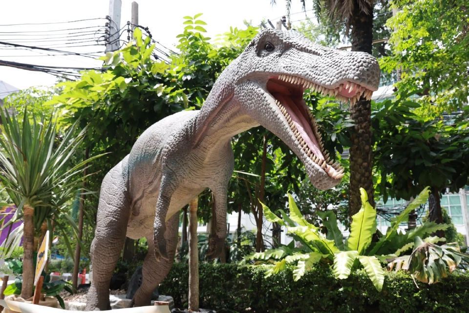 ชวนเที่ยวชมงานนิทรรศการ “13 Dinos of Siam : มหัศจรรย์แห่งกาลเวลา” ครั้งแรกในไทยกับการโชว์ 13 ไดโนเสาร์สายพันธุ์ไทยเสมือนจริง 