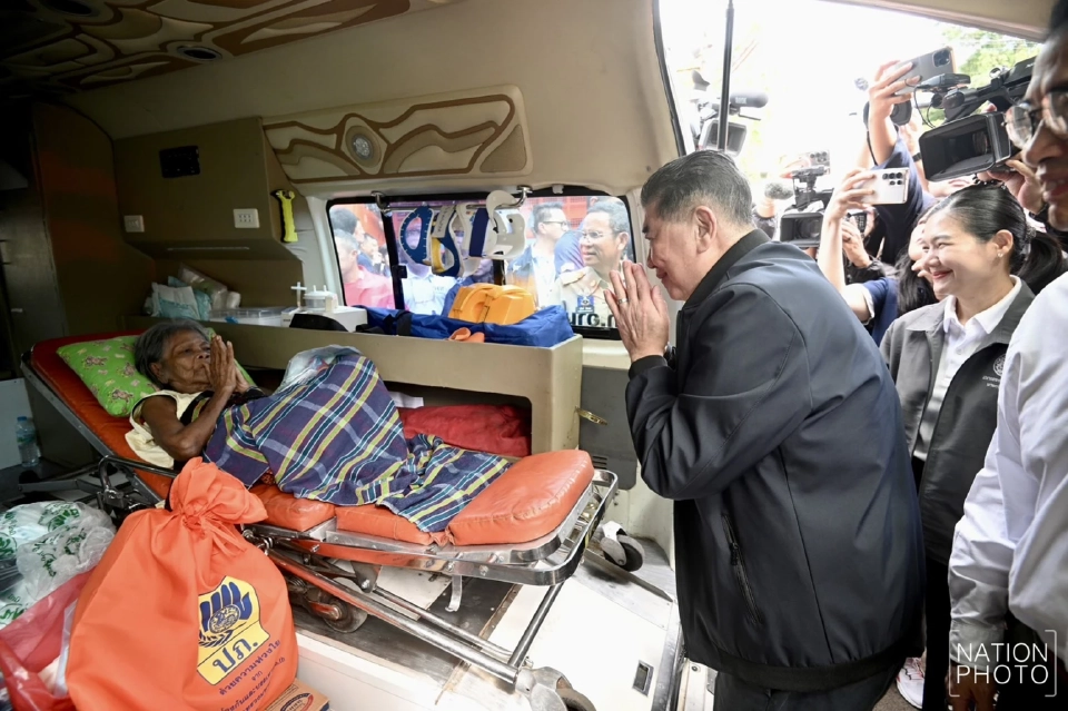 “ภูมิธรรม”ส่งผู้หนีภัย 4 จังหวัดกลับบ้านหลังหยุดยิงไทย-กัมพูชา