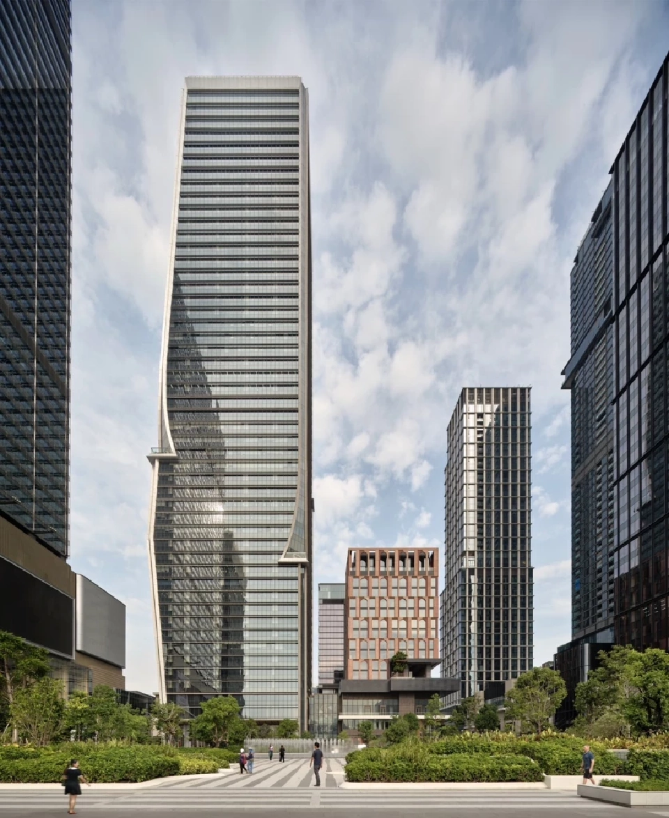 วัน แบงค็อก ร่วมกับ ชนินทร์ เปิดตัว ‘Twenty & Above’ แห่งแรกของไทย