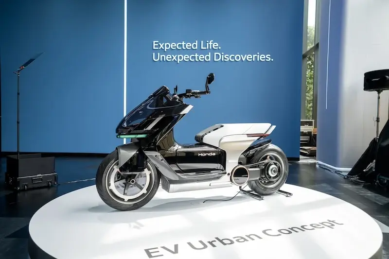 The M.O.V.E. by Honda ที่เอ็มสเฟียร์ 