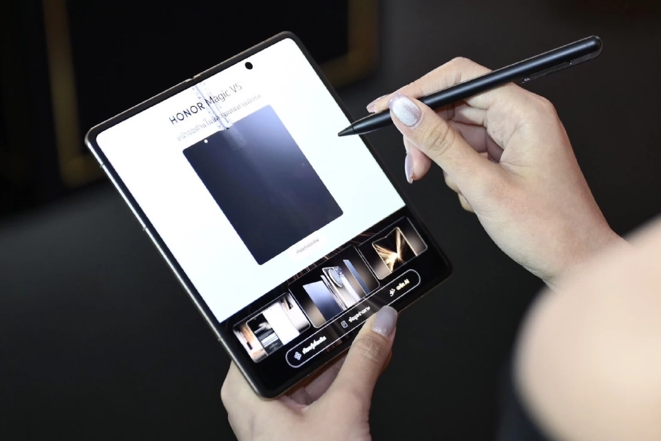 เคาะขาย HONOR Magic V5 สมาร์ทโฟนจอพับบางสุดในโลก 57,990 บาท