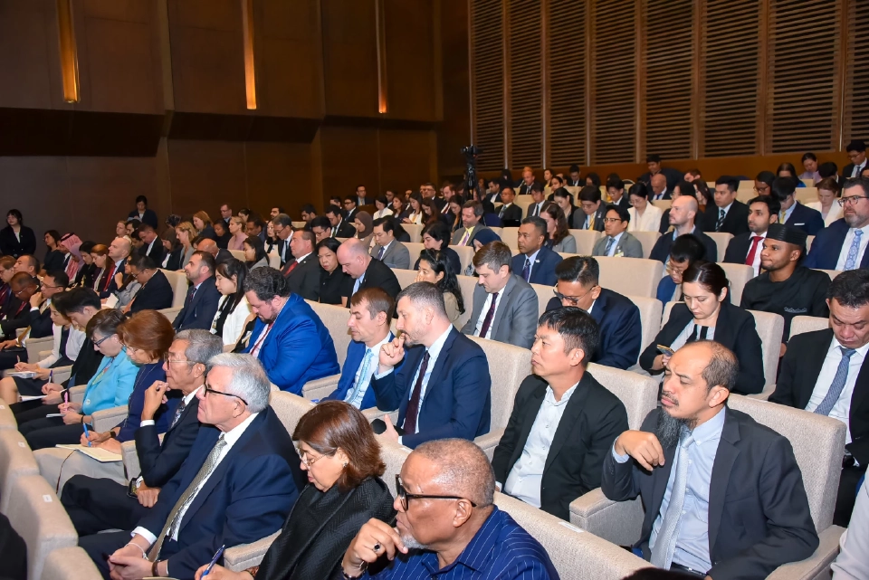 “ไทยไม่ได้เริ่มก่อน” กต. แจงคณะทูตทั่วโลก ปมชายแดนกัมพูชา ย้ำยึดสันติ