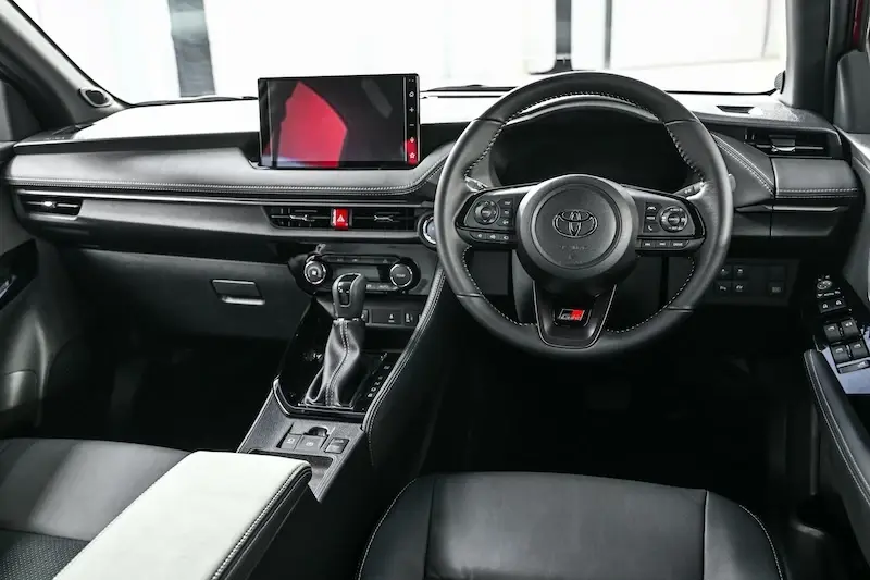 Toyota Yaris Ativ HEV GR-Sport ราคา 7.69 แสนบาท