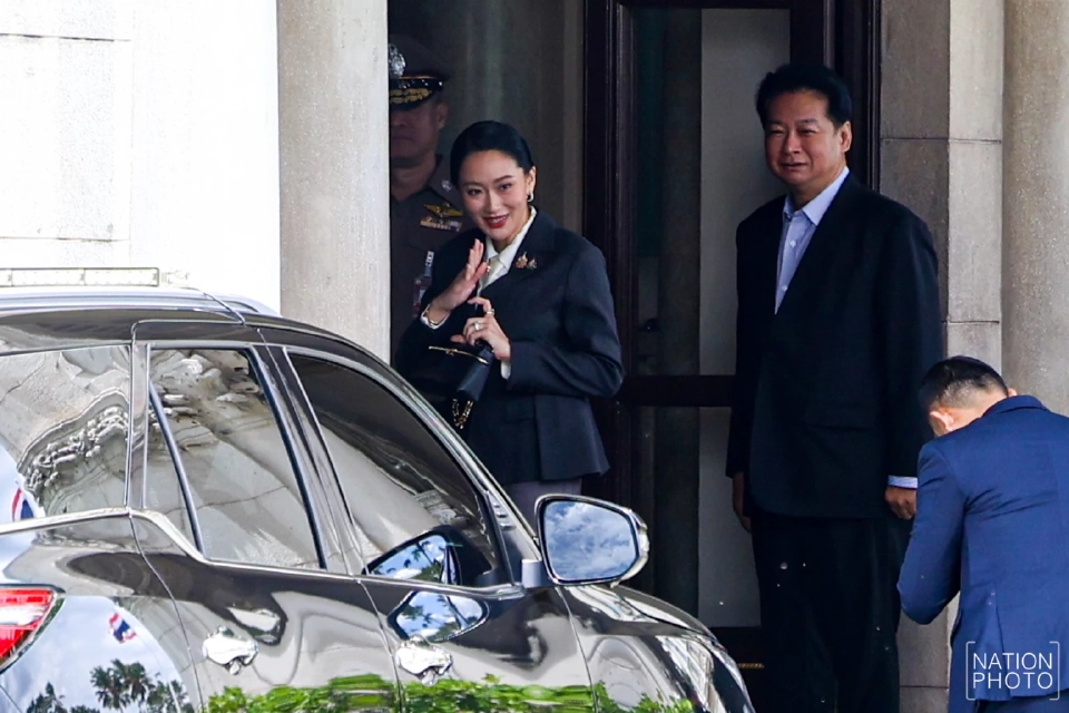 ‘แพทองธาร’ หน้าตาสดใสเข้าทำเนียบ รอลุ้นคำวินิจฉัยศาลรธน.คดีคลิปเสียงฮุนเซน