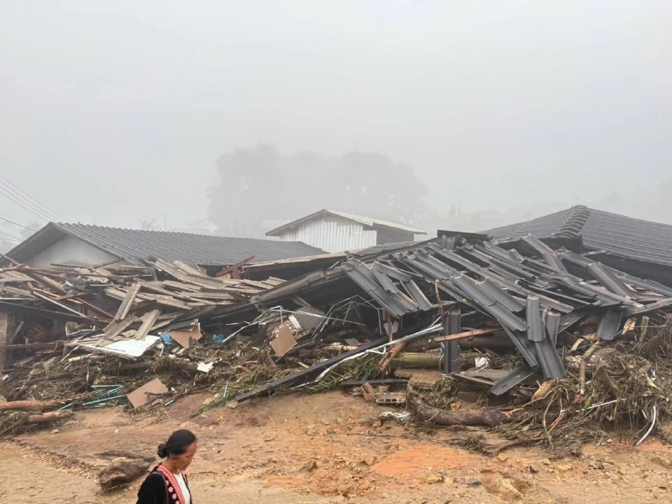 เหตุน้ำป่าไหลหลาก ดินสไลด์บ้านปางอุ๋ง แม่แจ่ม เสียชีวิต 4 ราย สูญหาย 5 