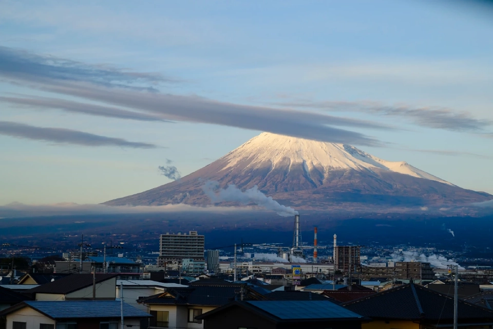 10 อันดับประเทศที่ร่ำรวยที่สุดปี 2025  ไทย ติดโผอันดับที่ 31