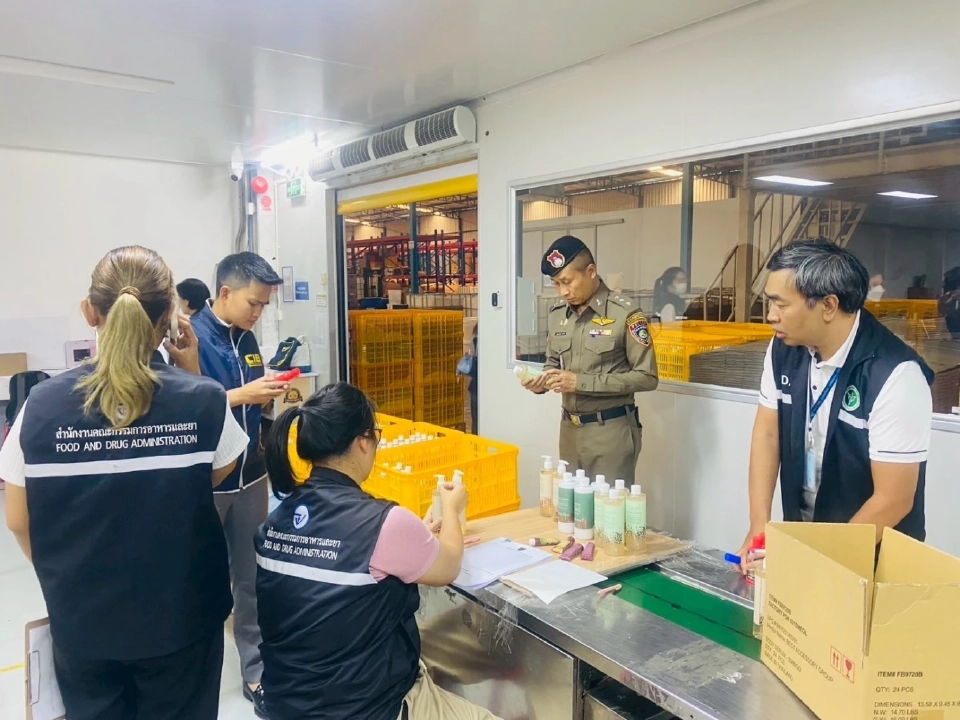 ทลาย รง.ผลิตเครื่องสำอางเถื่อนย่านฉะเชิงเทรา มูลค่ากว่า 20 ล้านบาท