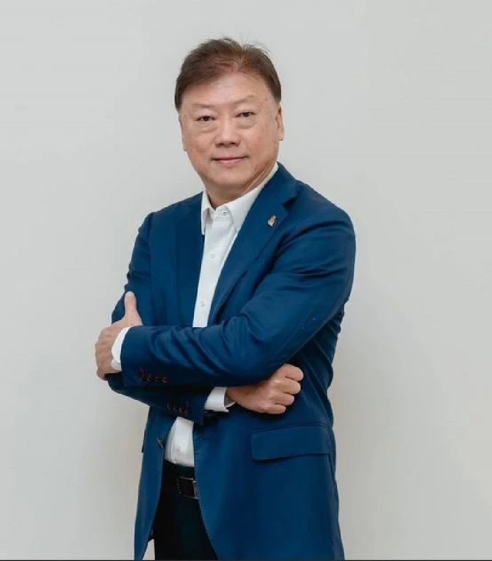 ธนากร  เกษตรสุวรรณประธานสภาผู้ส่งสินค้าทางเรือแห่งประเทศไทย