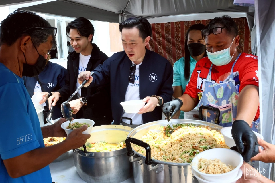 “เนชั่นกรุ๊ป”เปิดโรงครัว 3 จังหวัดช่วยผู้ประสบภัยชายแดนไทย-กัมพูชา