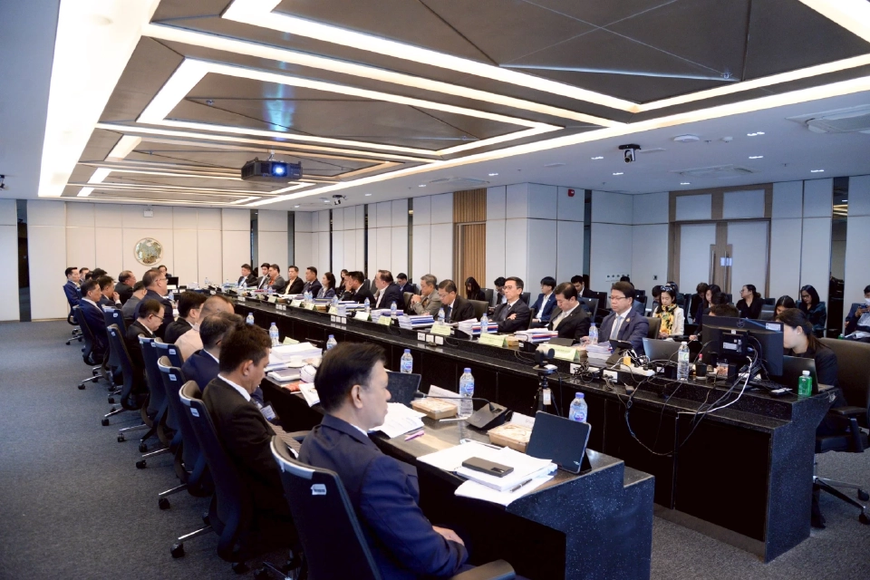 การประชุมคณะกรรมการนโยบายเขตพัฒนาพิเศษภาคตะวันออก (กพอ.) หารือขยายพื้นที่ไปจังหวัดปราจีนบุรี