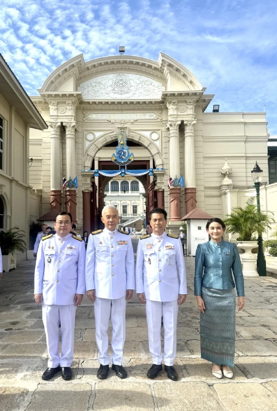 “สุวัจน์”นำพรรคชาติพัฒนา ลงนามถวายพระพร สมเด็จพระนางเจ้าสิริกิติ์
