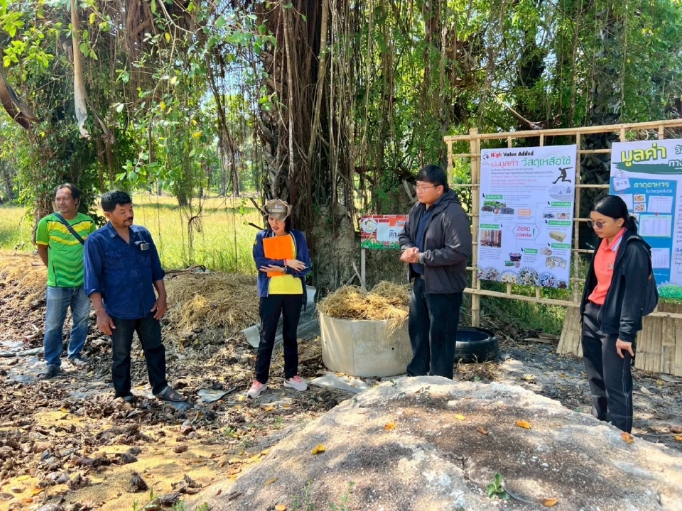 กลุ่มวิจัยและพัฒนาหมอดินอาสา ร่วมติดตามโครงการหมู่บ้านปลอดขยะอินทรีย์ต้นแบบ