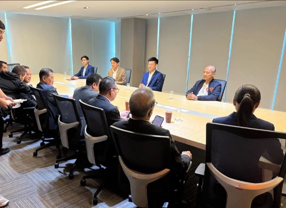 เริ่มแล้ว! ภูมิธรรมนำทีมเพื่อไทยเจรจา “ประชาชน” ปิดดีลโหวตนายกฯ