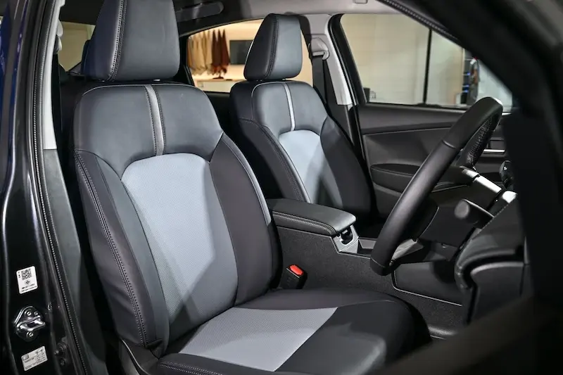 Toyota Yaris Ativ HEV Premium ราคา 7.19 แสนบาท