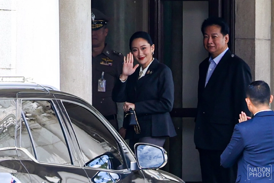 ‘แพทองธาร’ หน้าตาสดใสเข้าทำเนียบ รอลุ้นคำวินิจฉัยศาลรธน.คดีคลิปเสียงฮุนเซน