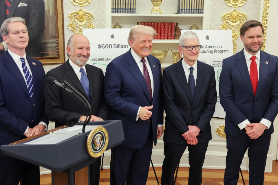 Apple เพิ่มงบลงทุนในสหรัฐฯ แตะ 6 แสนล้านดอลลาร์ หวังเลี่ยงภาษี