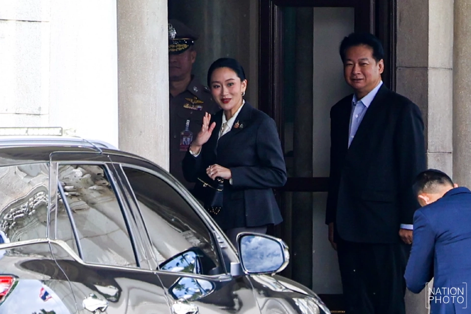 ‘แพทองธาร’ หน้าตาสดใสเข้าทำเนียบ รอลุ้นคำวินิจฉัยศาลรธน.คดีคลิปเสียงฮุนเซน