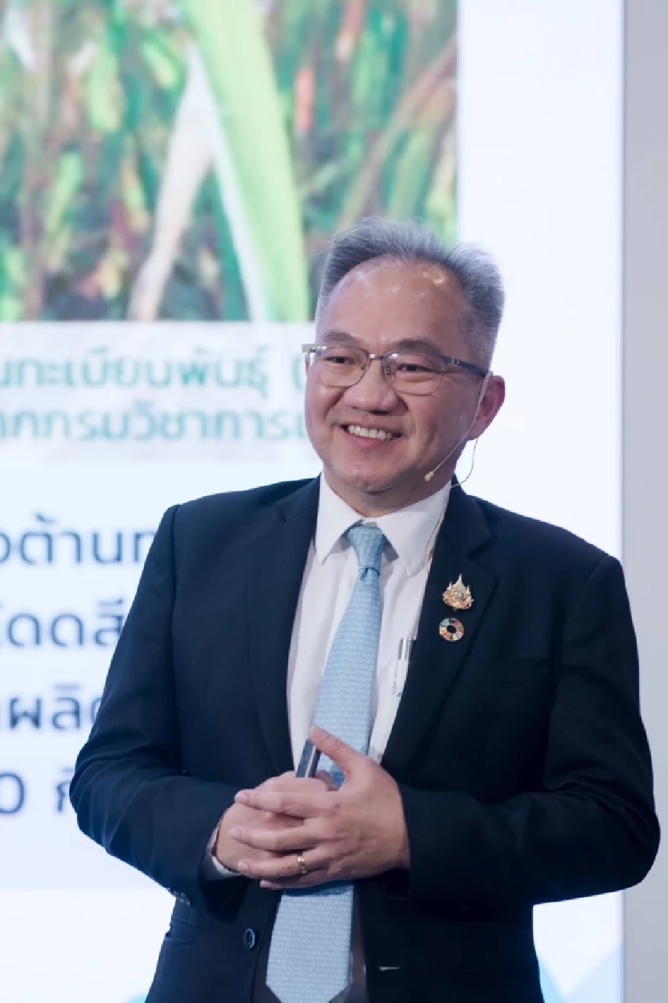 ศาสตราจารย์ ดร.ชูกิจ ลิมปิจำนงค์ ผู้อำนวยการ สวทช. 