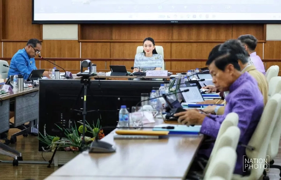 “แพทองธาร”ยิ้มสู้ เข้ากระทรวงวัฒนธรรม ก่อนศาล รธน.ชี้ชะตา 29 ส.ค.