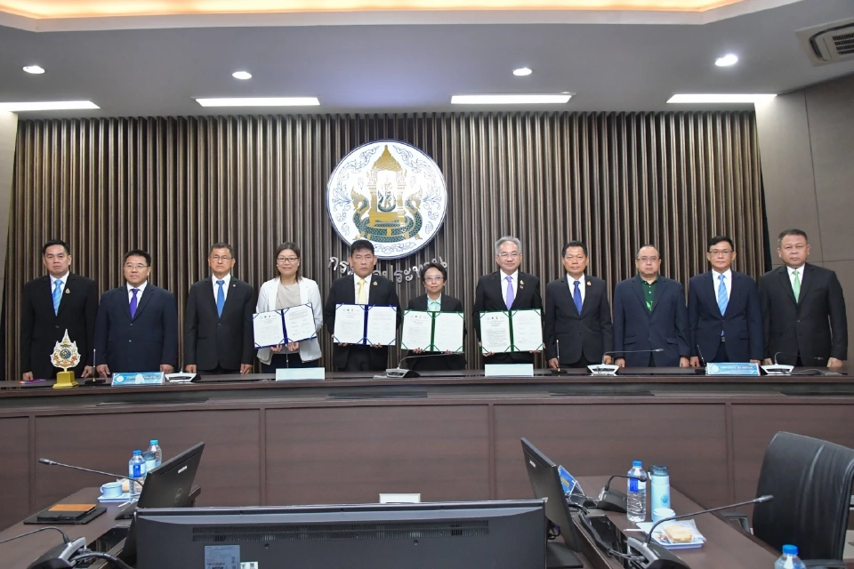 กรมชลฯ ผนึก 3 หน่วยงาน เดินหน้าสร้างต้นแบบจัดการน้ำยั่งยืน แก้มลพิษแหล่งน้ำ EEC