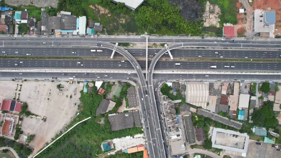 ชาวพระราม 2 เฮ “ทางหลวง” สร้าง “มอเตอร์เวย์บางขุนเทียน-เอกชัย” เสร็จแล้ว