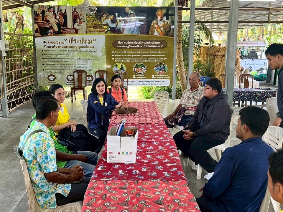 กลุ่มวิจัยและพัฒนาหมอดินอาสา ร่วมติดตามโครงการหมู่บ้านปลอดขยะอินทรีย์ต้นแบบ