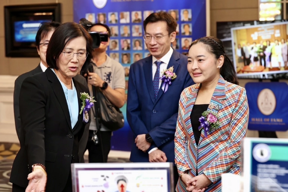 นักวิจัย มช. คว้านักวิทยาศาสตร์ดีเด่น ค้นพบ 'อ้วนลงพุง' ทำให้สมองเสื่อม