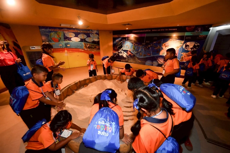 ดิทโต้ เนรมิตท้องฟ้าจำลอง ฉายดาวเต็มโดมสมจริง ปลุกพลังจินตนาการและแรงบันดาลใจเด็กไทย