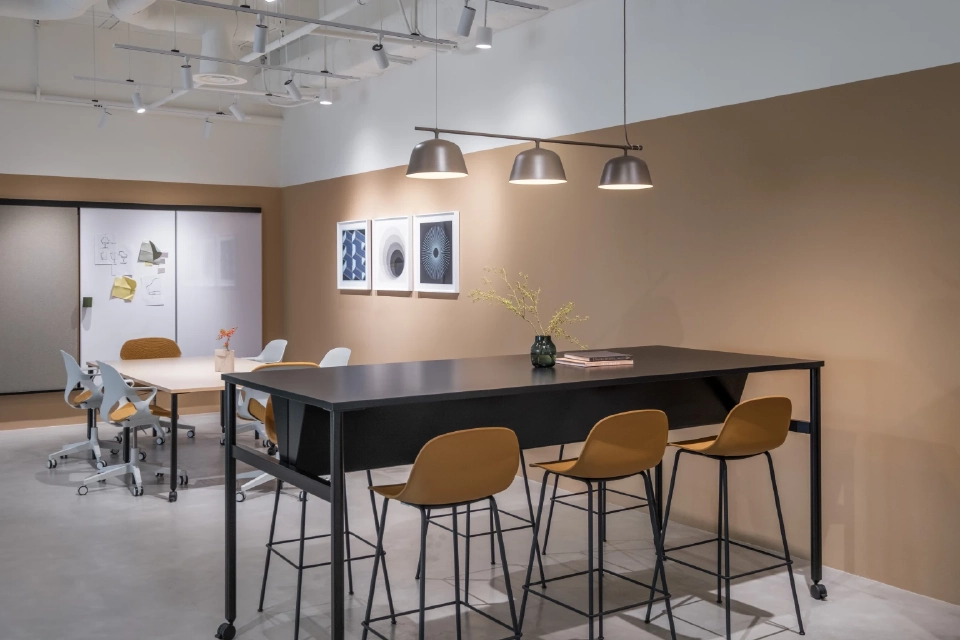 Twenty&amp;Above Zone B