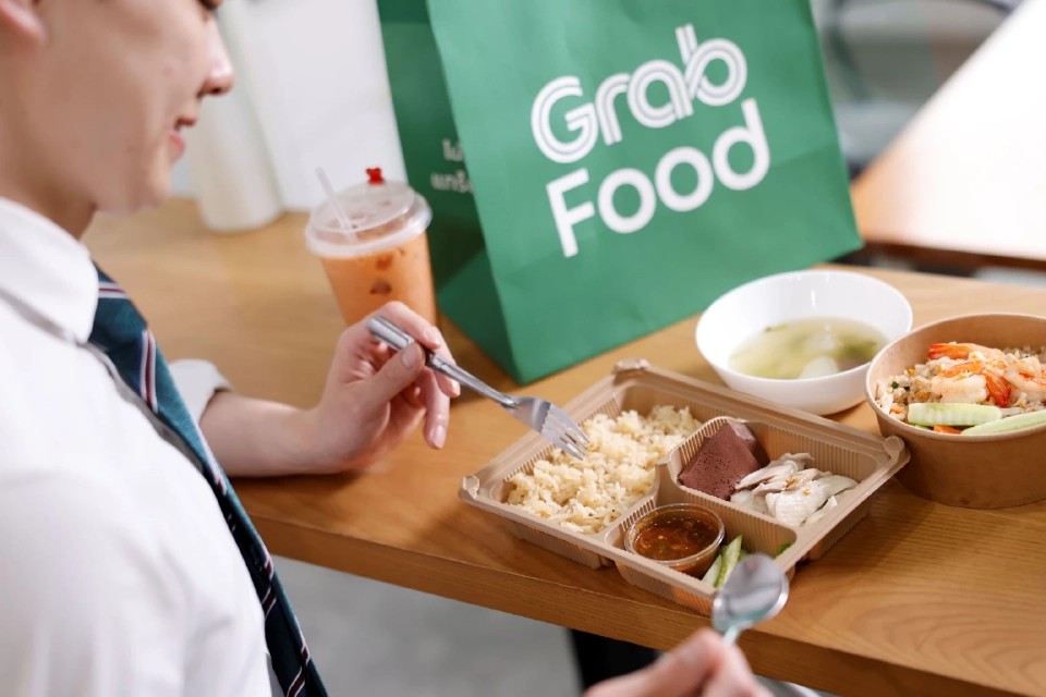 แกร็บ เผยยอดเดลิเวอรีกลุ่มเอ็กซ์แพตพุ่ง 50% ผุด AI แปล 9 ภาษา