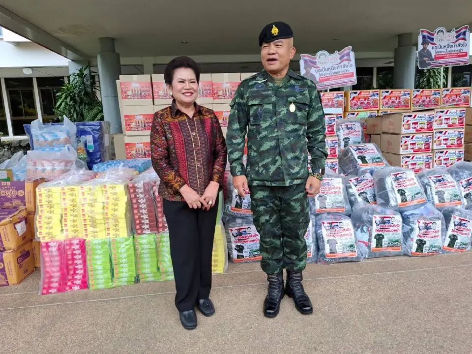 ซึ้งใจ 'ปลาร้าจ่าวิรัช' ร่วมใจนครสวรรค์ มอบสิ่งของ 1 ล้าน หนุนทหารชายแดน