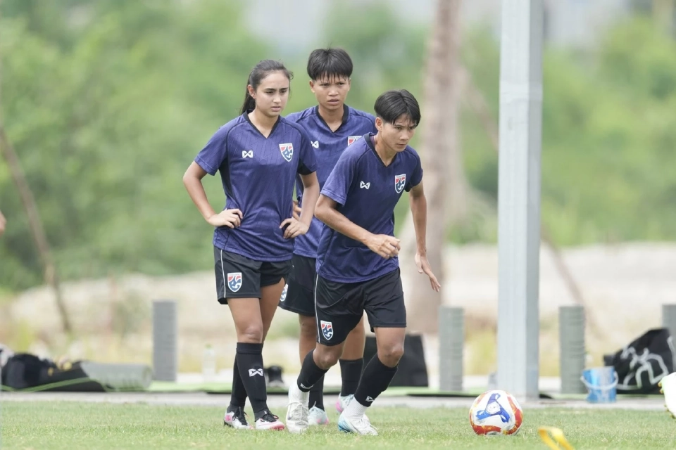 ถ่ายทอดสด ฟุตบอลหญิงทีมชาติไทย พบ อินโดนีเซีย เช็กผลบอลล่าสุดที่นี่