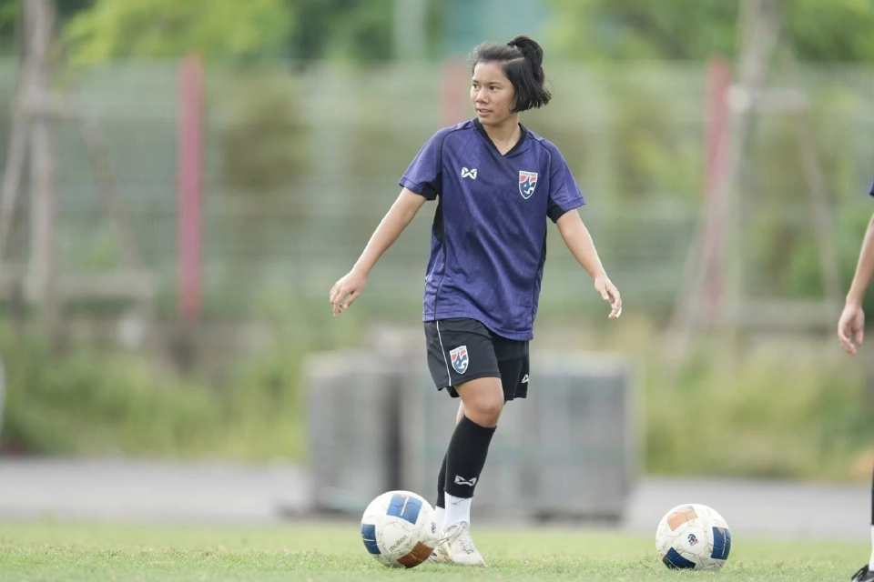 “พิชญธิดา มะโนวัง” กองกลางจากสโมสรกรุงเทพมหานคร 