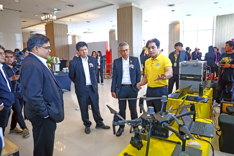 กฟผ. ใช้อากาศยานไร้คนขับตรวจโซลาร์ หนุนภารกิจเพิ่มสัดส่วนพลังงานสะอาด