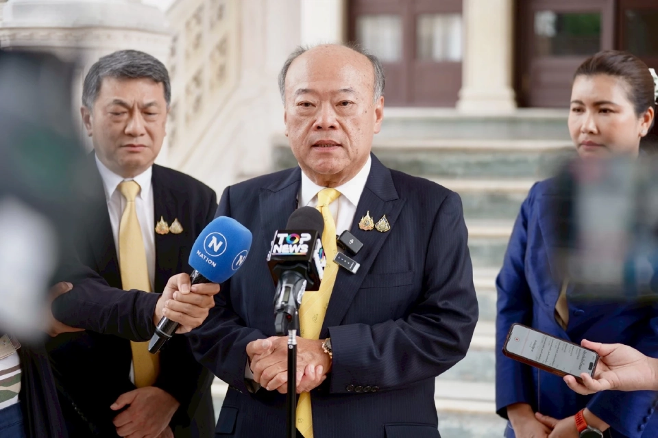 คีรี กาญจนพาสน์ 