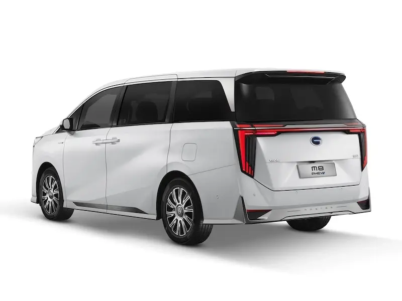 GAC M8 PHEV  ราคา 2.499 ล้านบาท