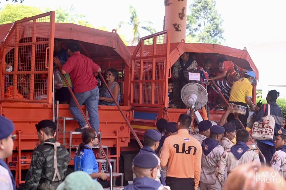 “ภูมิธรรม”ส่งผู้หนีภัย 4 จังหวัดกลับบ้านหลังหยุดยิงไทย-กัมพูชา