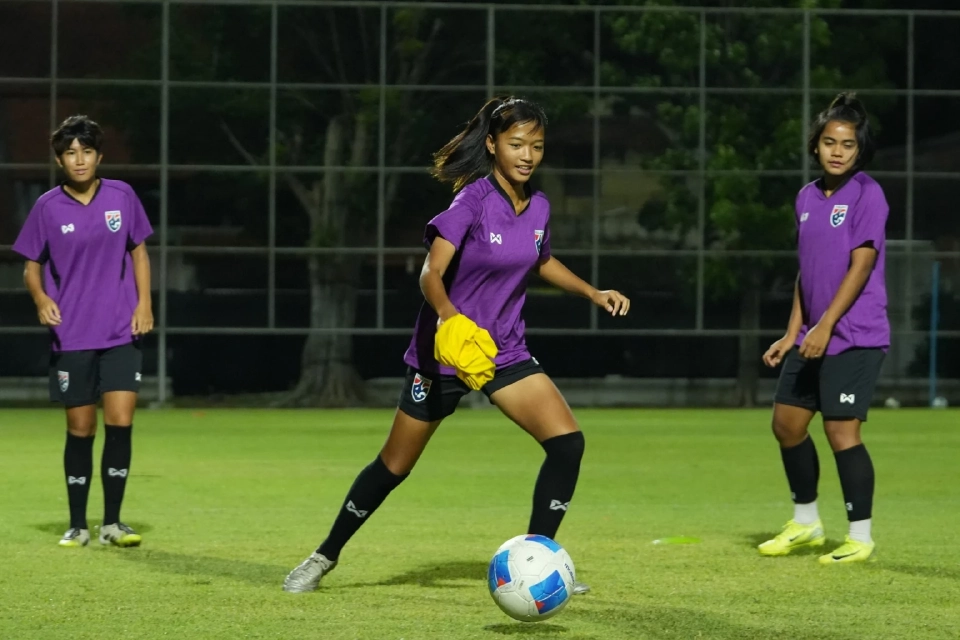 ถ่ายทอดสดฟุตบอลหญิง ไทย พบ ออสเตรเลีย นัดวัดแชมป์อาเซียนU16 เช็กผลบอลที่นี่